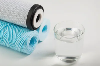 Filtro de agua portatil y pastillas potabilizadoras para kit de emergencia 72 horas